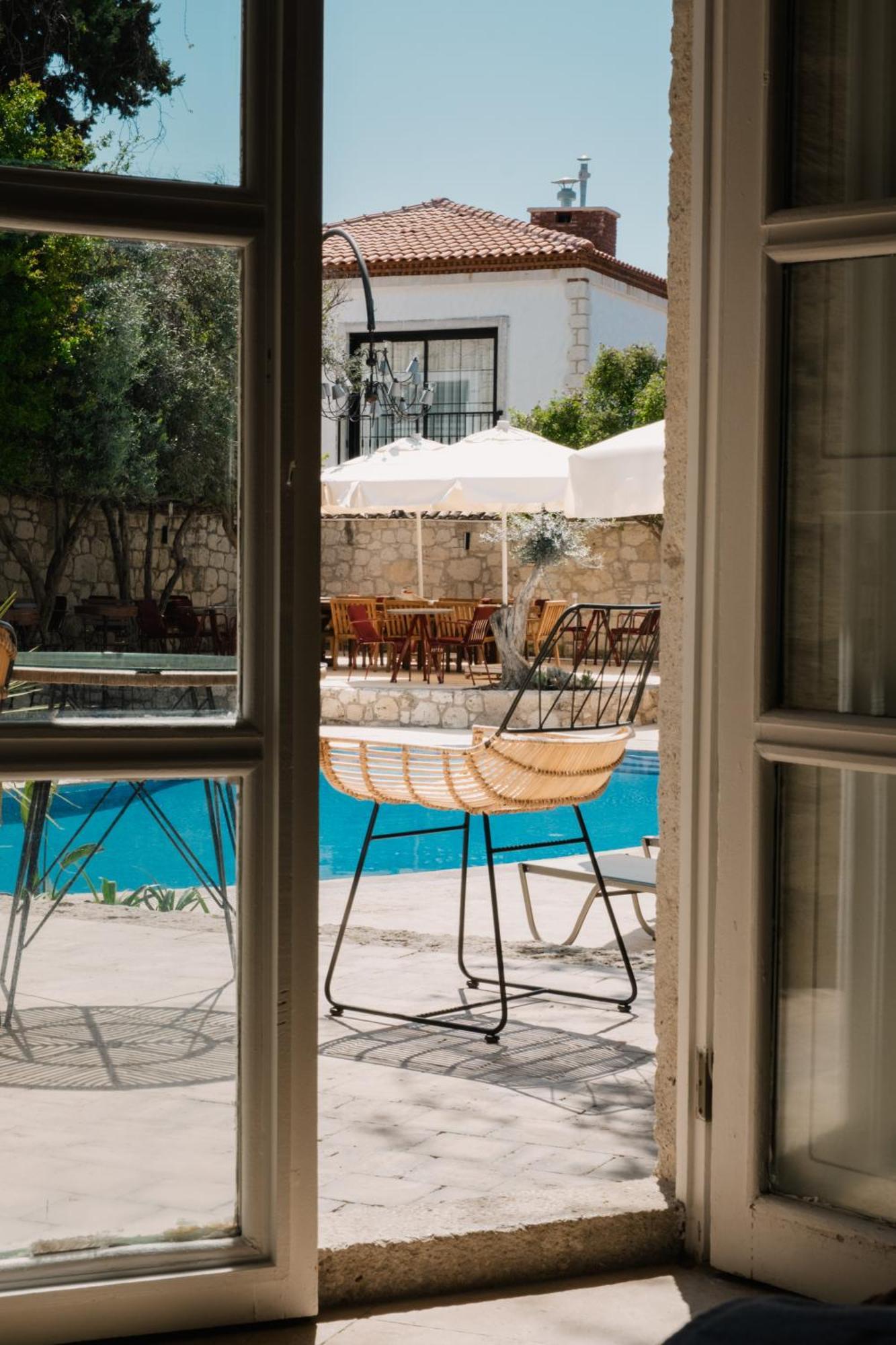 La Grenadine Hotel *